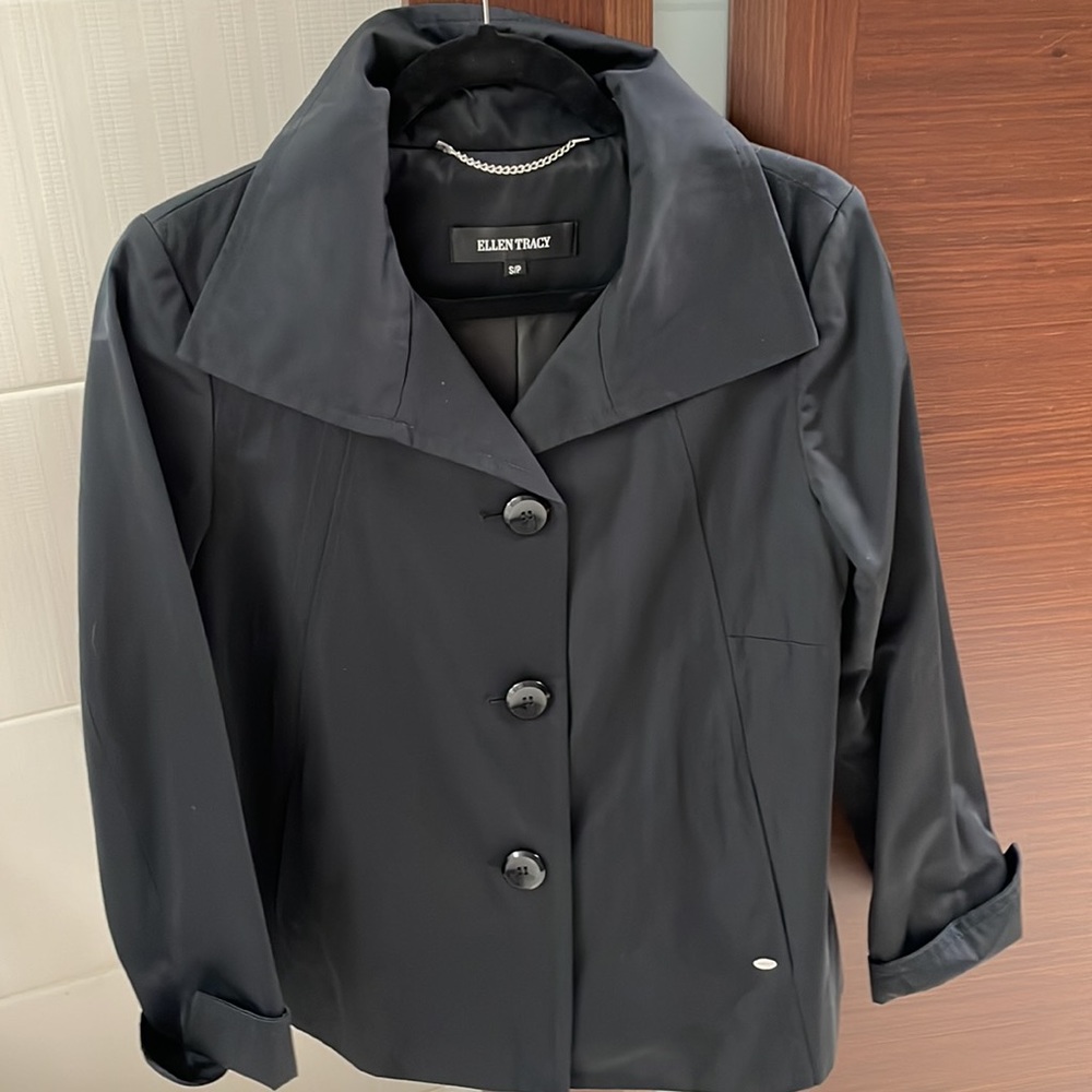 Ellen Tracy light jacket 🧥
